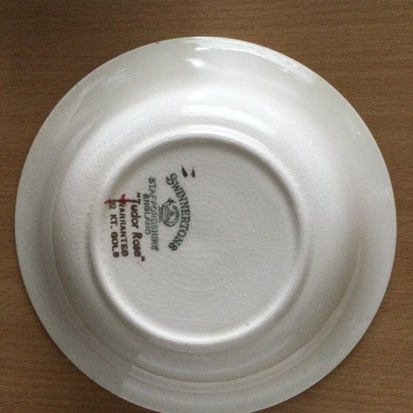 3 Vintage "Tudor Rose" Swinnertons Staffordshire England bowls & Cup sell as is - Picture 7 of 10